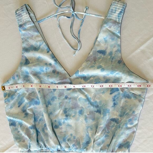 KLD Signature Blue Watercolor Sleeveless Smocked  Mini Dress V Neck Size Medium - Picture 9 of 12